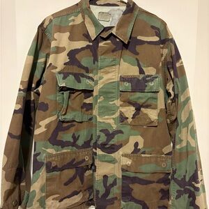 Vintage US Military Woodland Camo Field Jacket Medium Regular